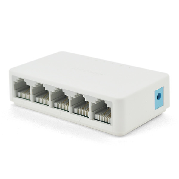 Комутатор Fast FS105C 5 портов Ethernet 10/100 Мбит/сек [FS105C]